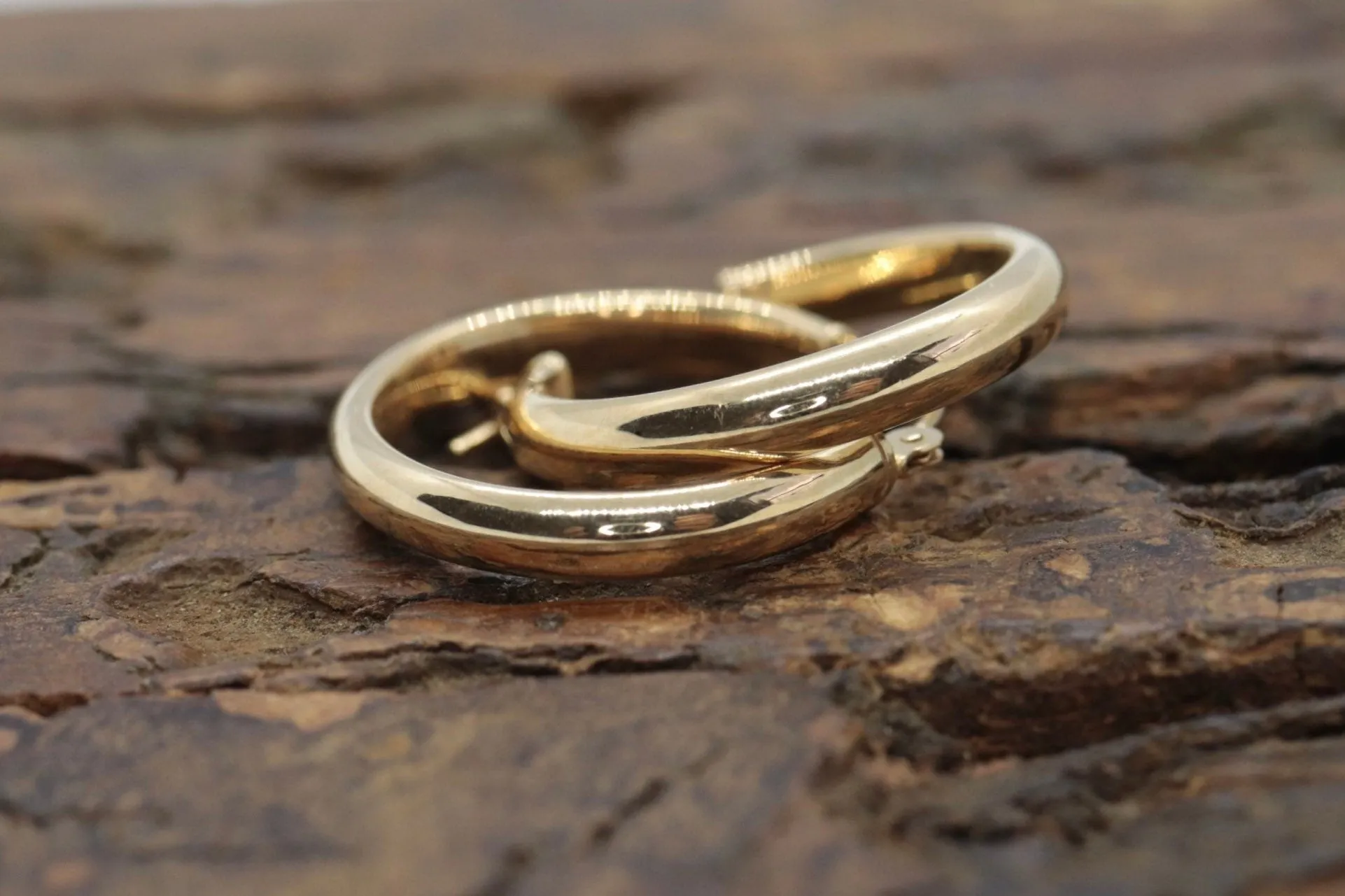 14k Gold HOOP Earrings. 14k Hoop Gloss thin dangle earrings. st(71/78)