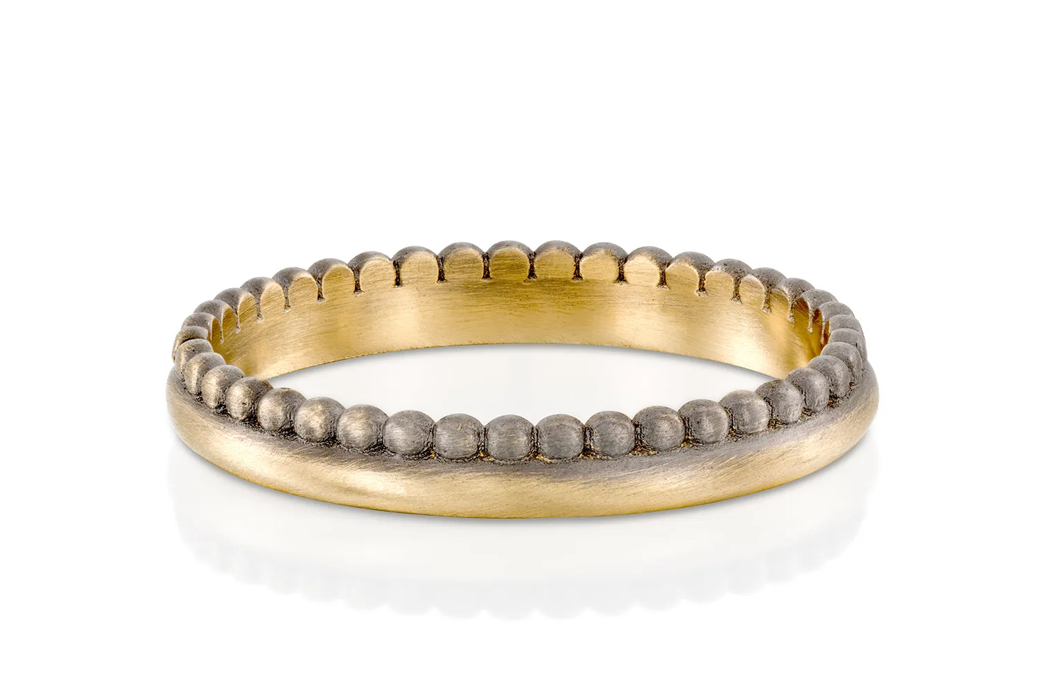 18k  gold Simple Delicate Wedding Band