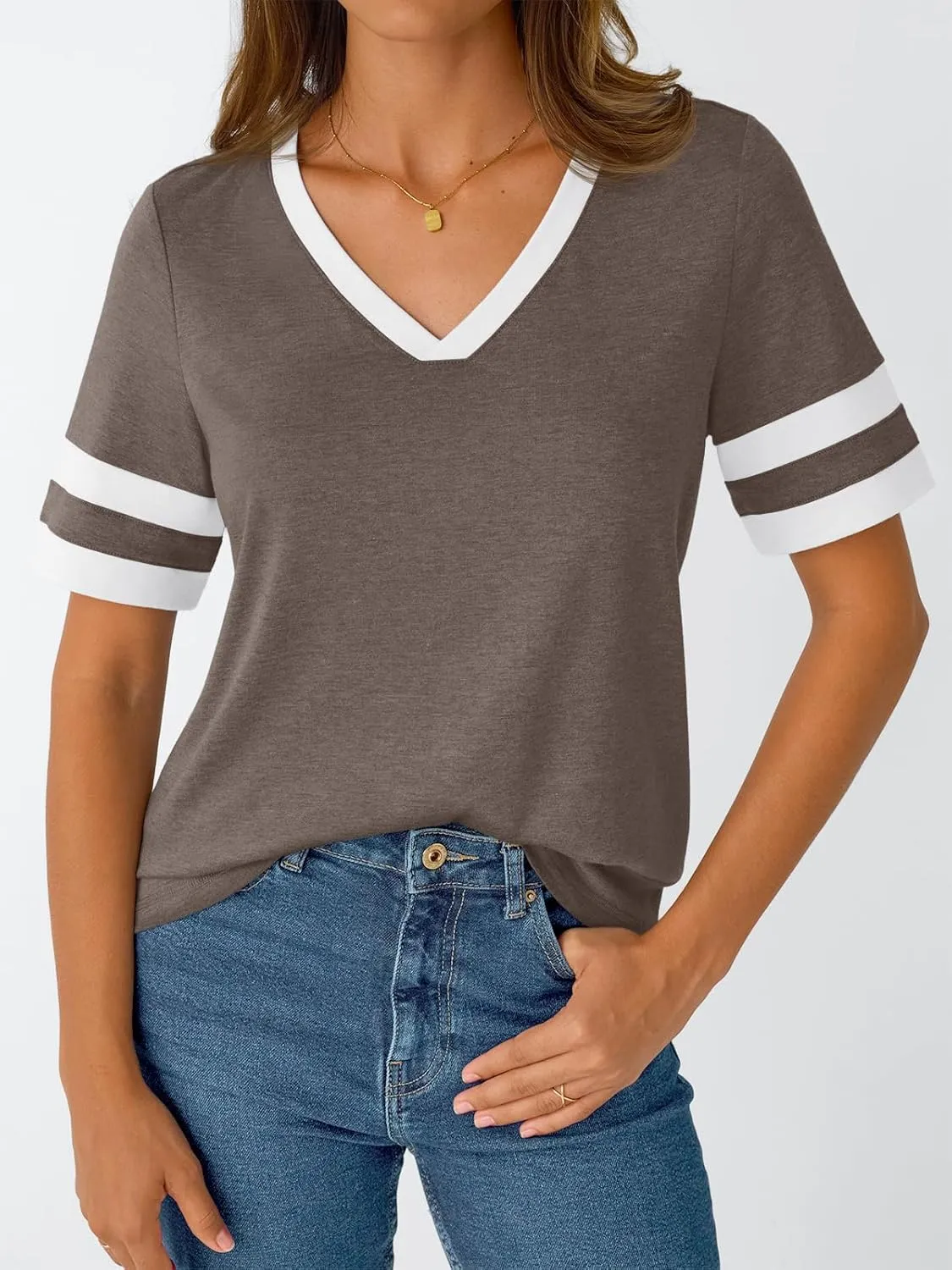 AUTOMET Women's Short Sleeve V Neck T Shirts Trendy Casual Spring Tops Summer Fashion Tees Basic Clothes