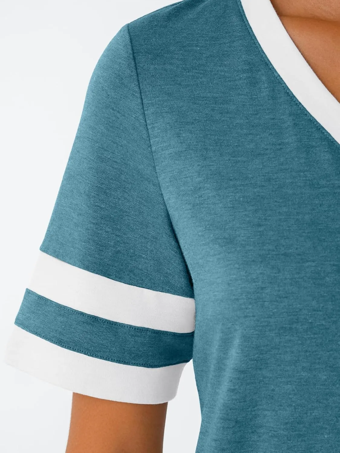 AUTOMET Women's Short Sleeve V Neck T Shirts Trendy Casual Spring Tops Summer Fashion Tees Basic Clothes