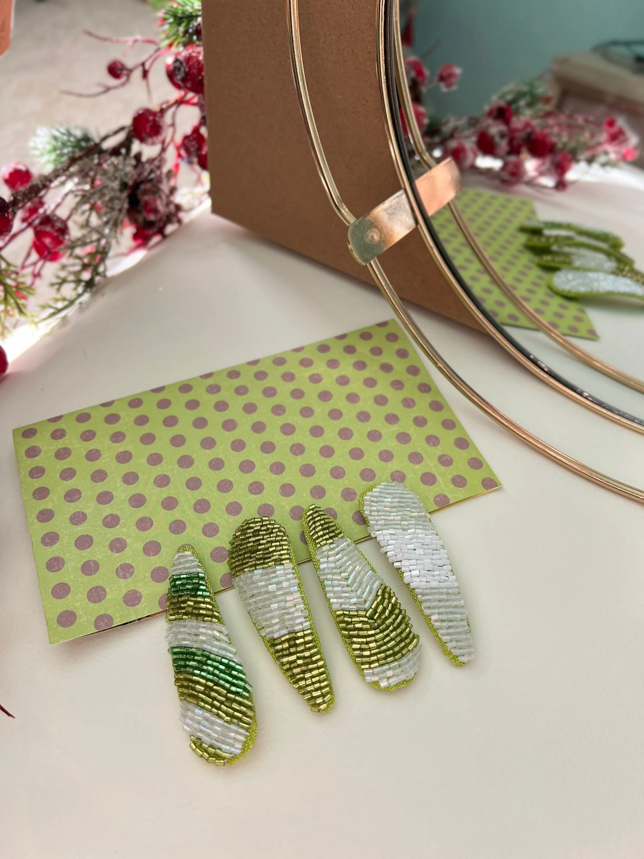 Beaded green set of hair clips