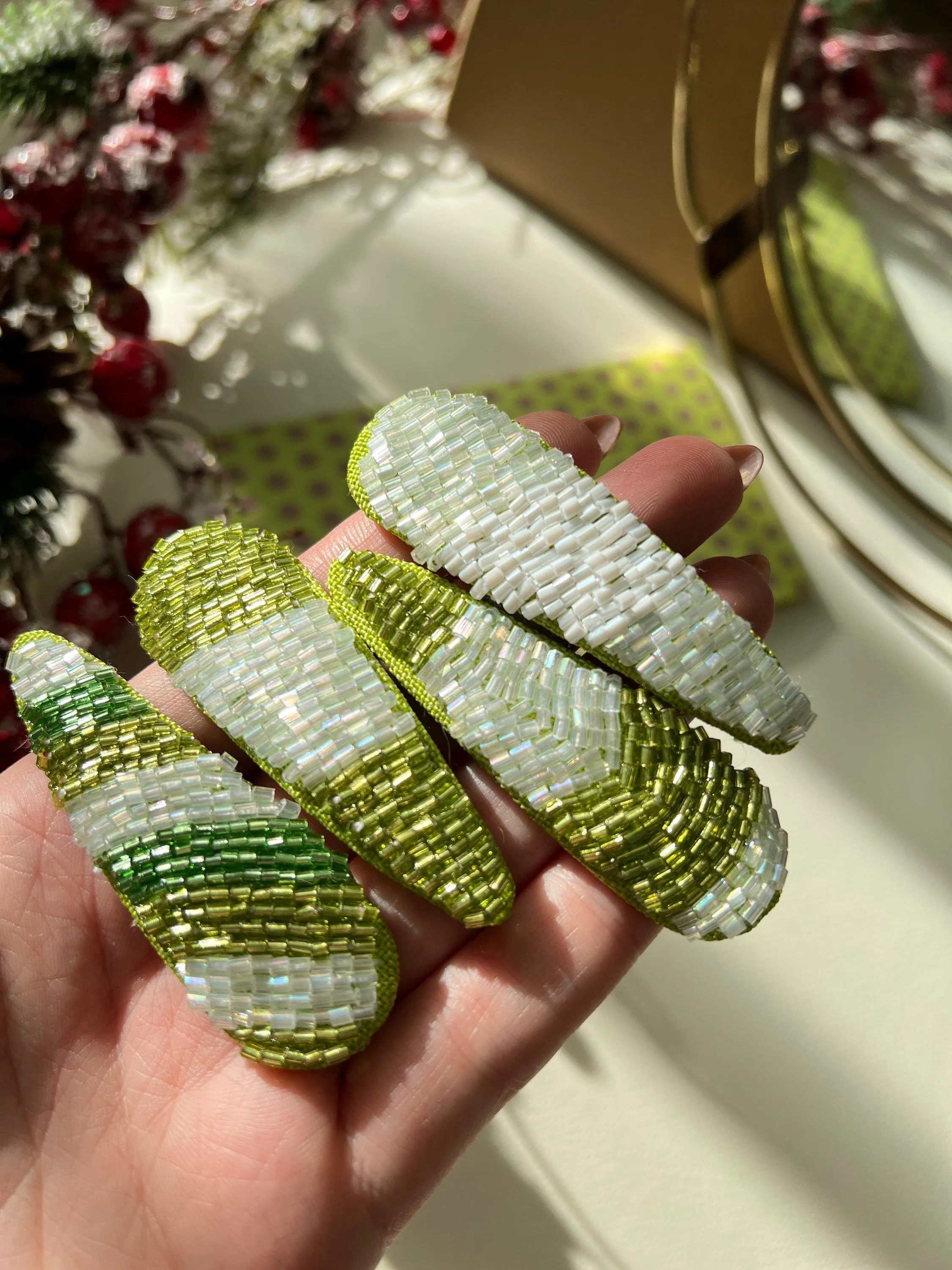 Beaded green set of hair clips