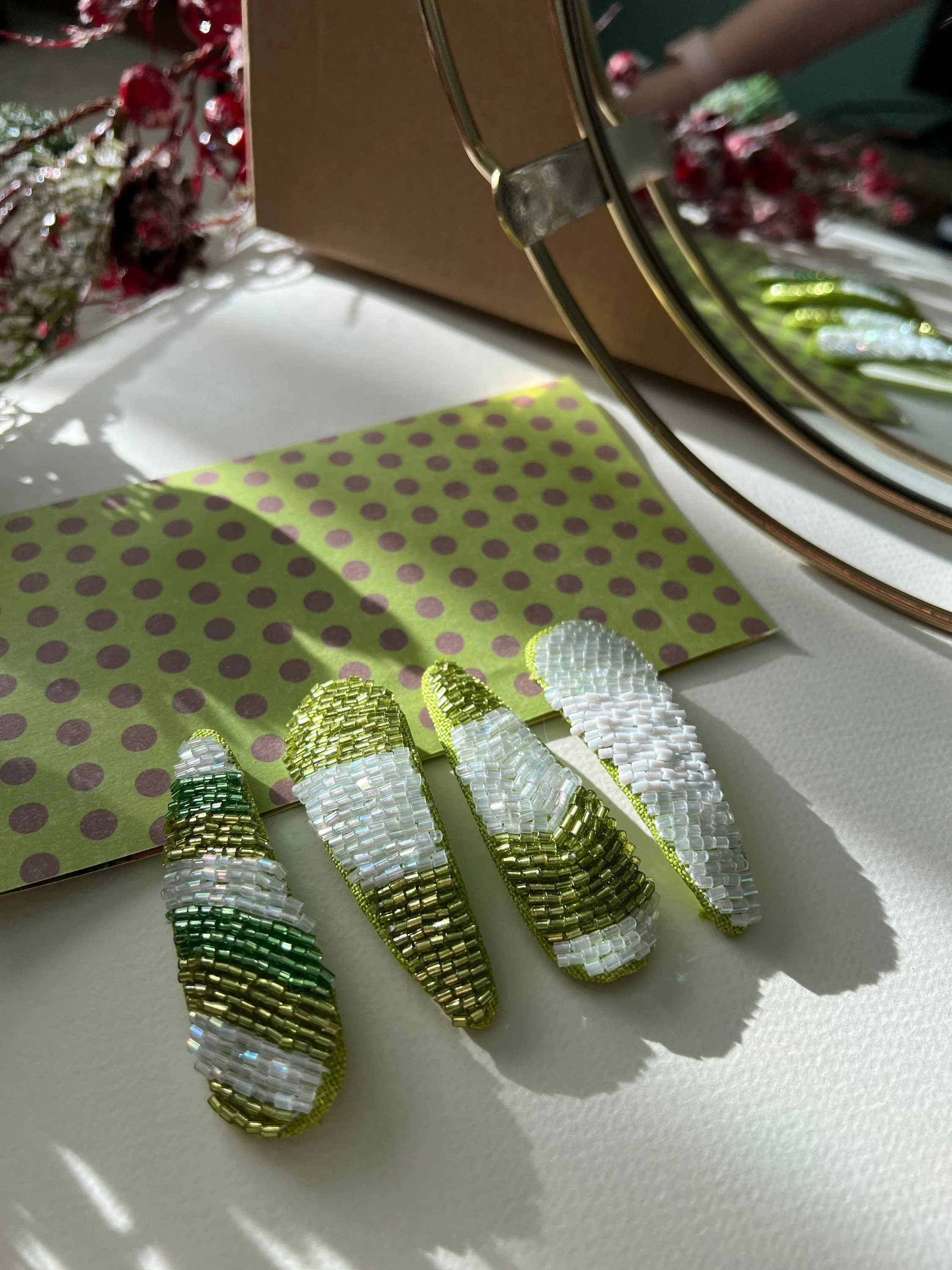 Beaded green set of hair clips