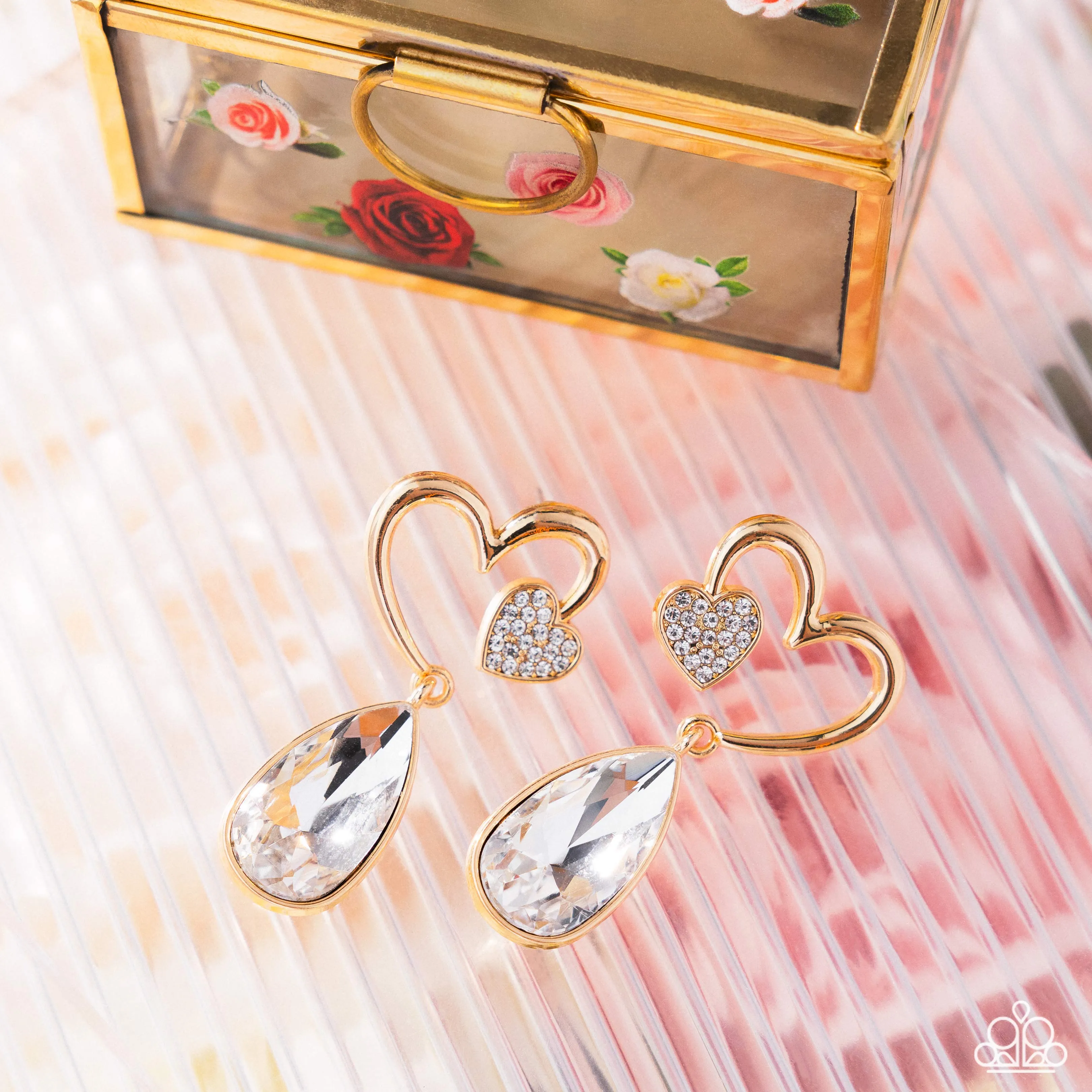 Coupling Up • Gold
