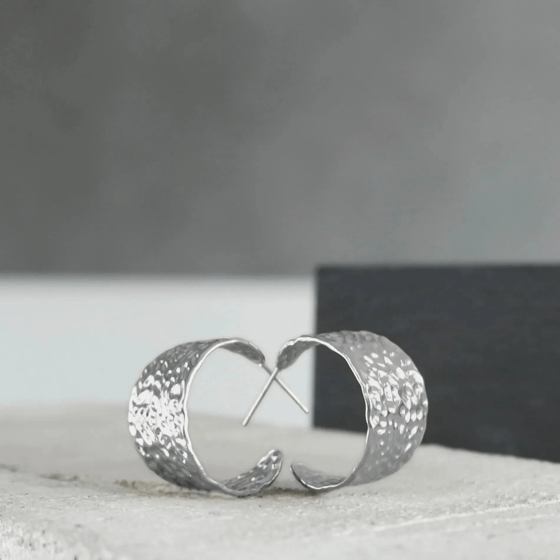 Courage Waterproof Irregular Statement Hoop Earring Silver Plating
