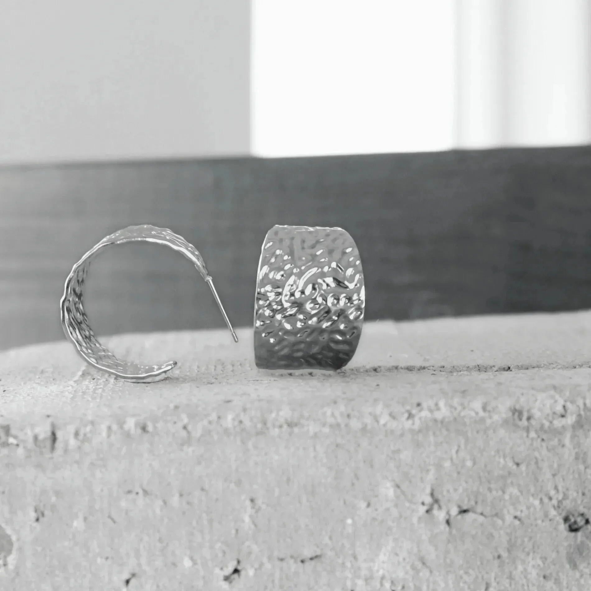 Courage Waterproof Irregular Statement Hoop Earring Silver Plating