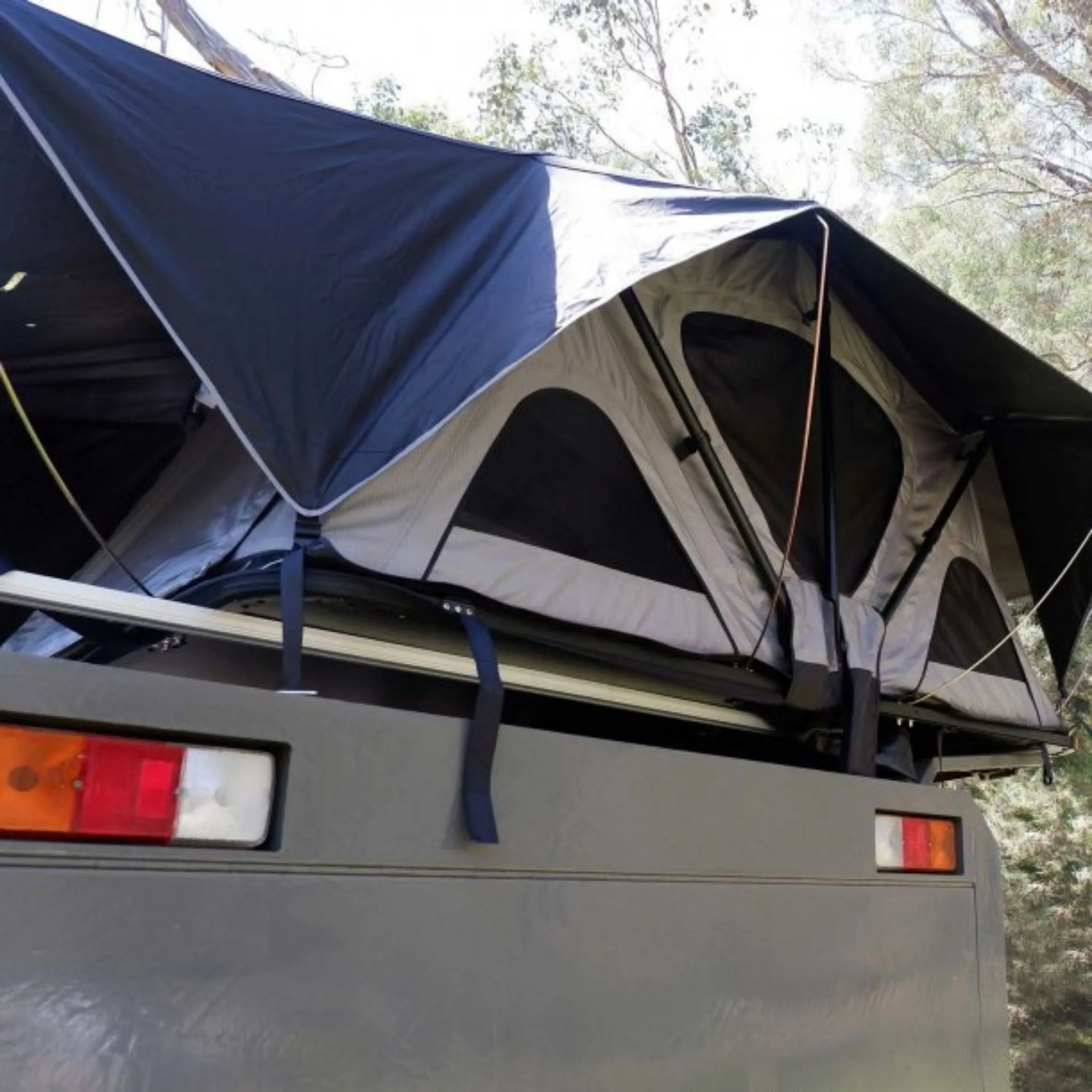 Darche Kozi Series 1300 Rooftop Tent