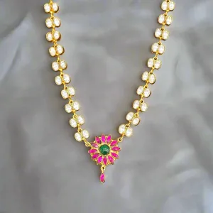 Delicate Kundan Necklace
