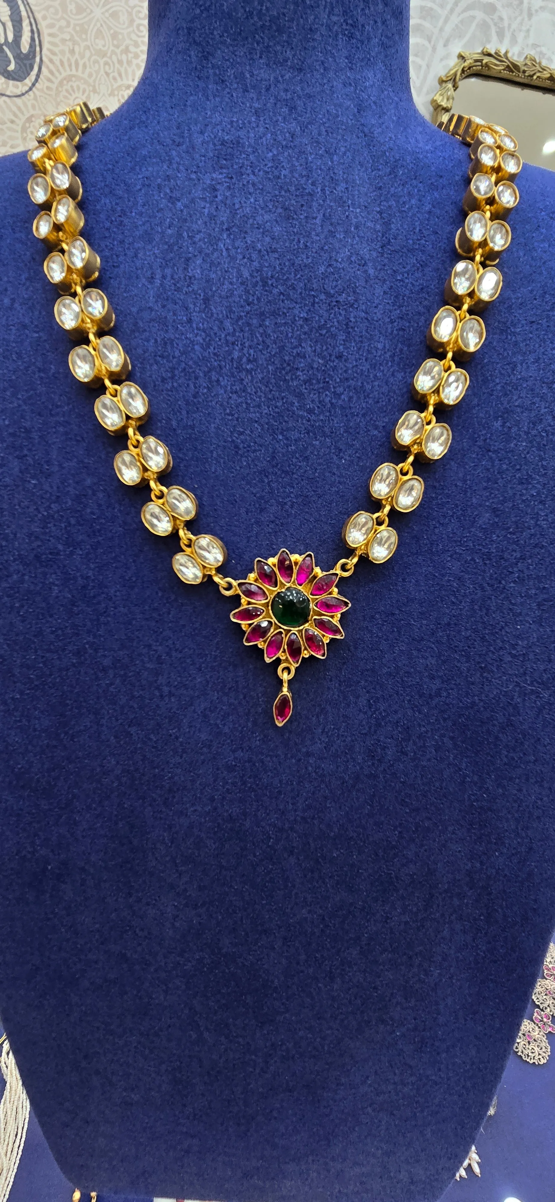 Delicate Kundan Necklace
