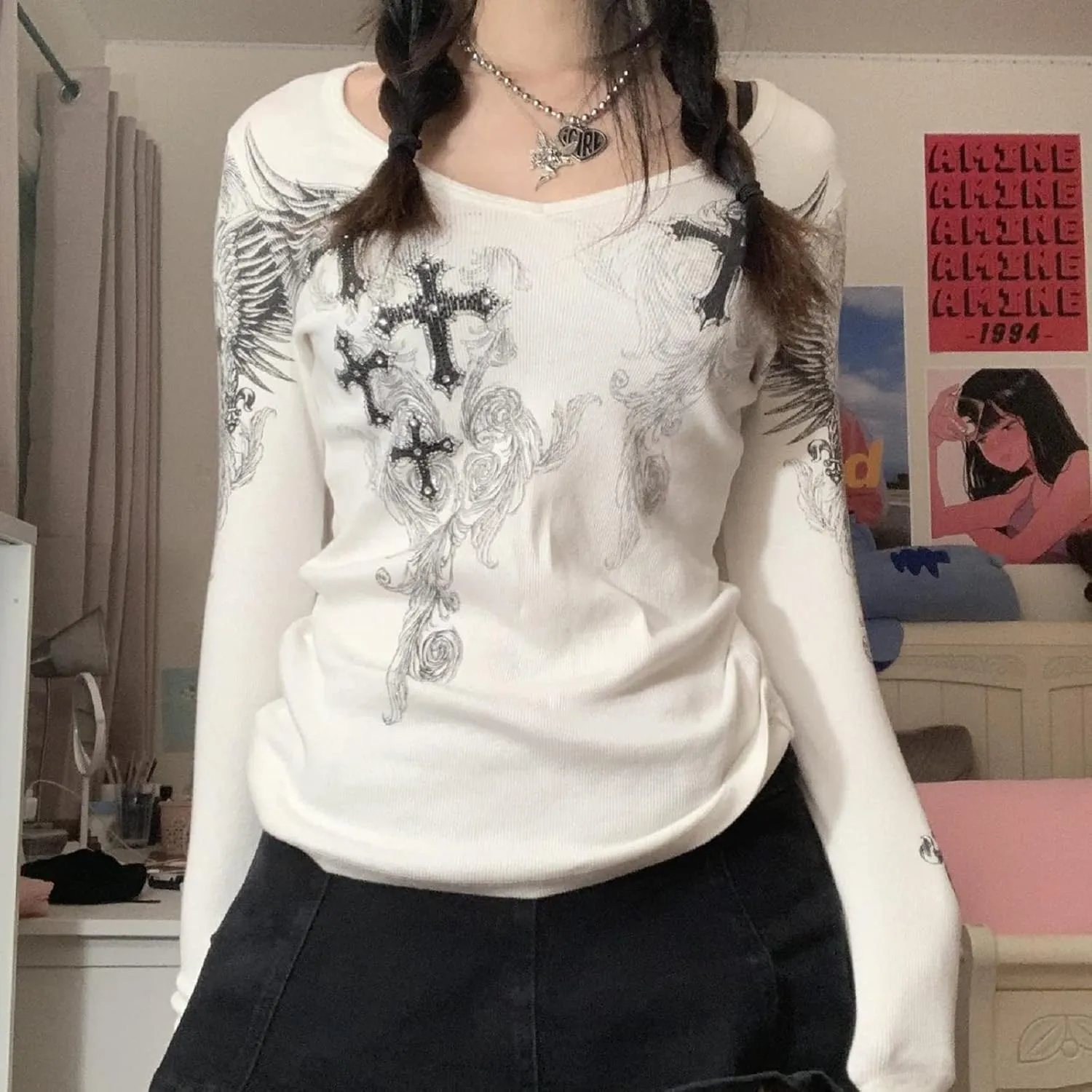 Grunge Clothes for Women Y2K Tops Long Sleeve Fairy Grunge Aesthetic Shirts Teen Girls Vintage Graphic Tees Fall