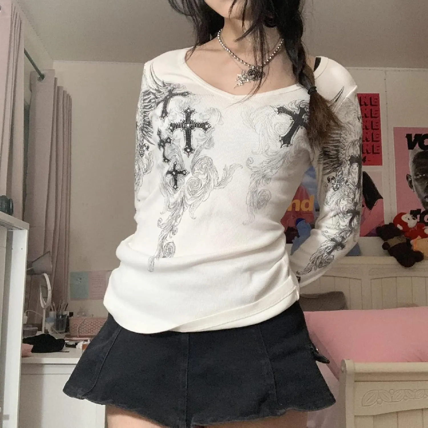 Grunge Clothes for Women Y2K Tops Long Sleeve Fairy Grunge Aesthetic Shirts Teen Girls Vintage Graphic Tees Fall