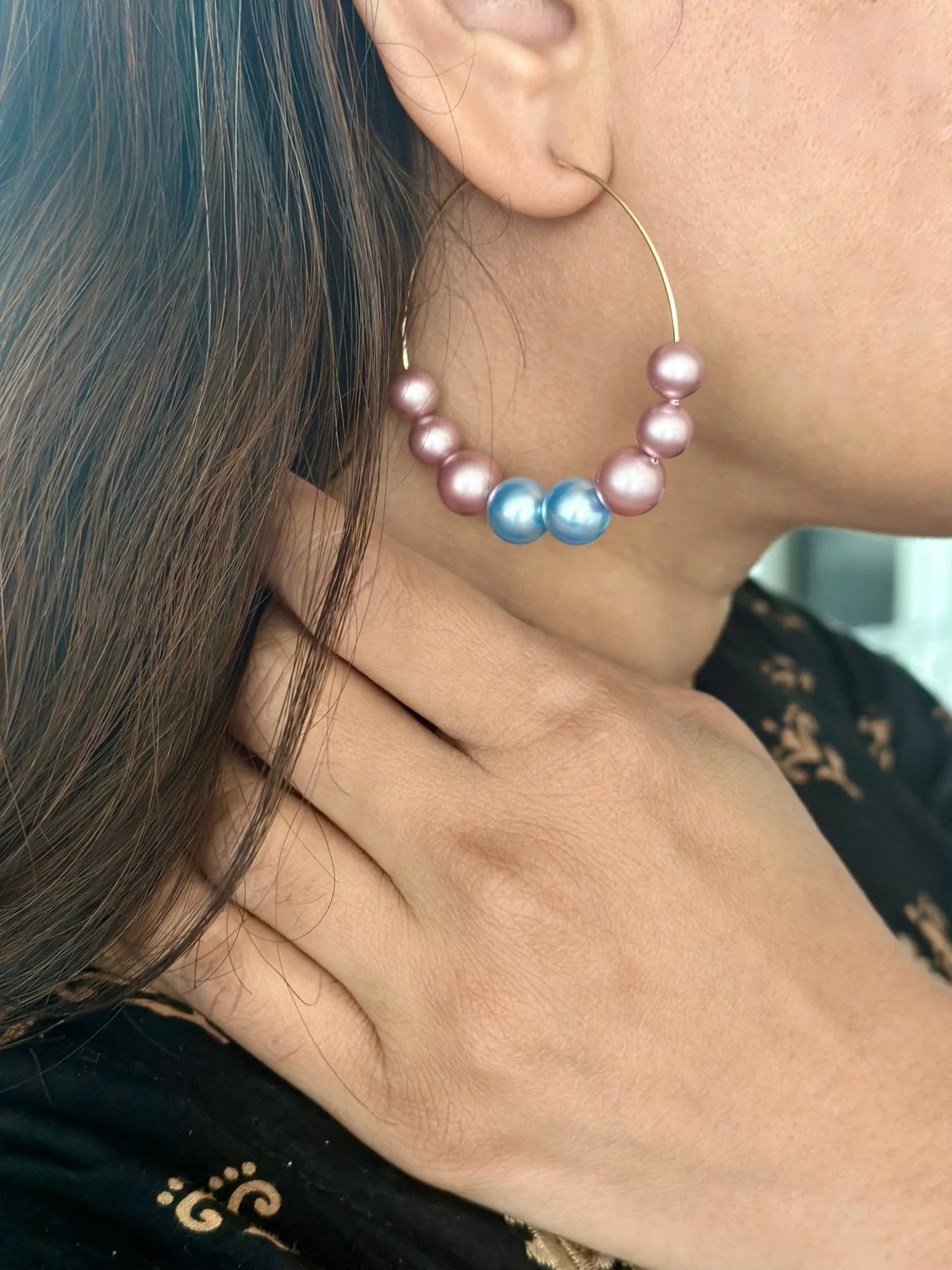 Kat Hoop Pearl Earrings