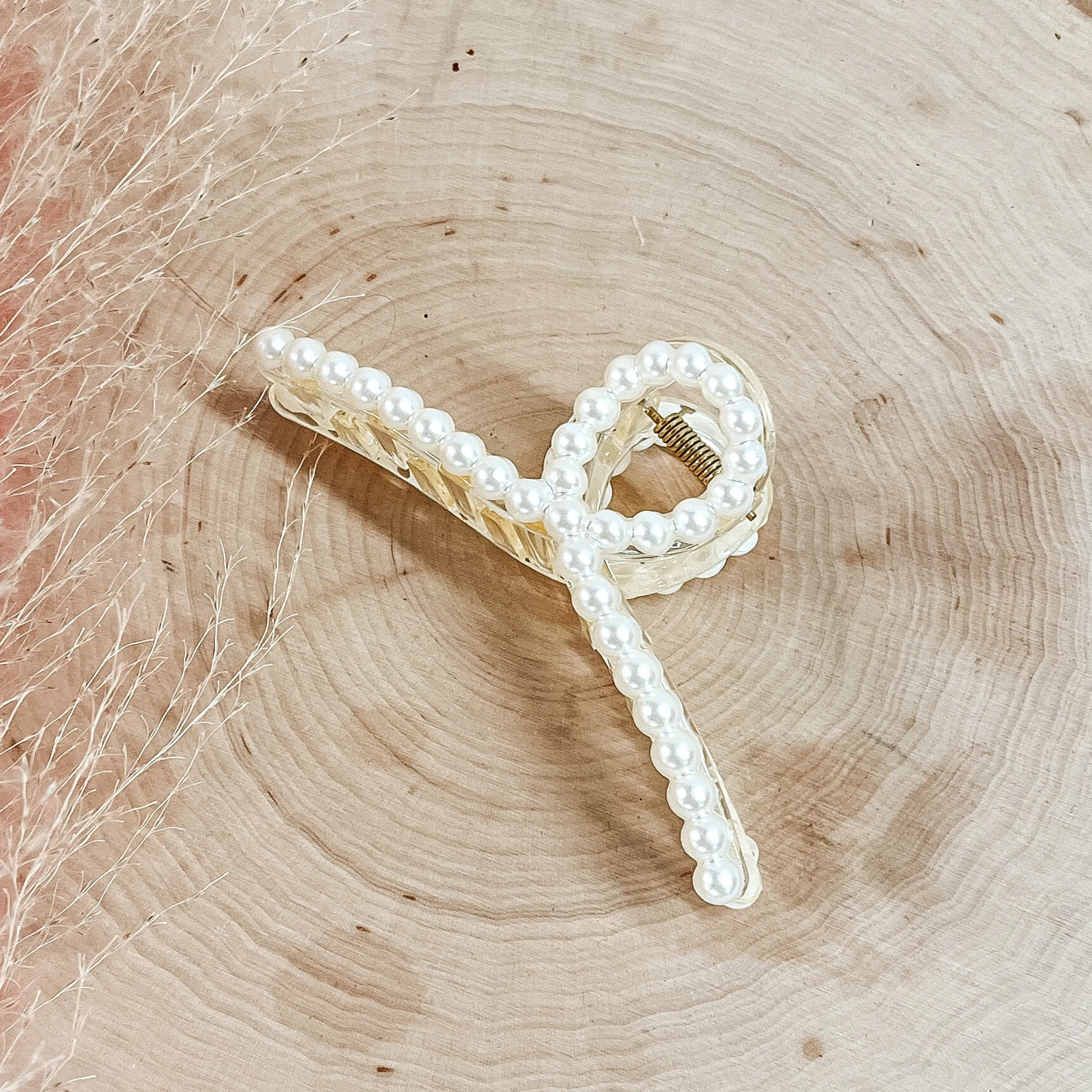 Large Clear Loop Pearl Embellished Clip