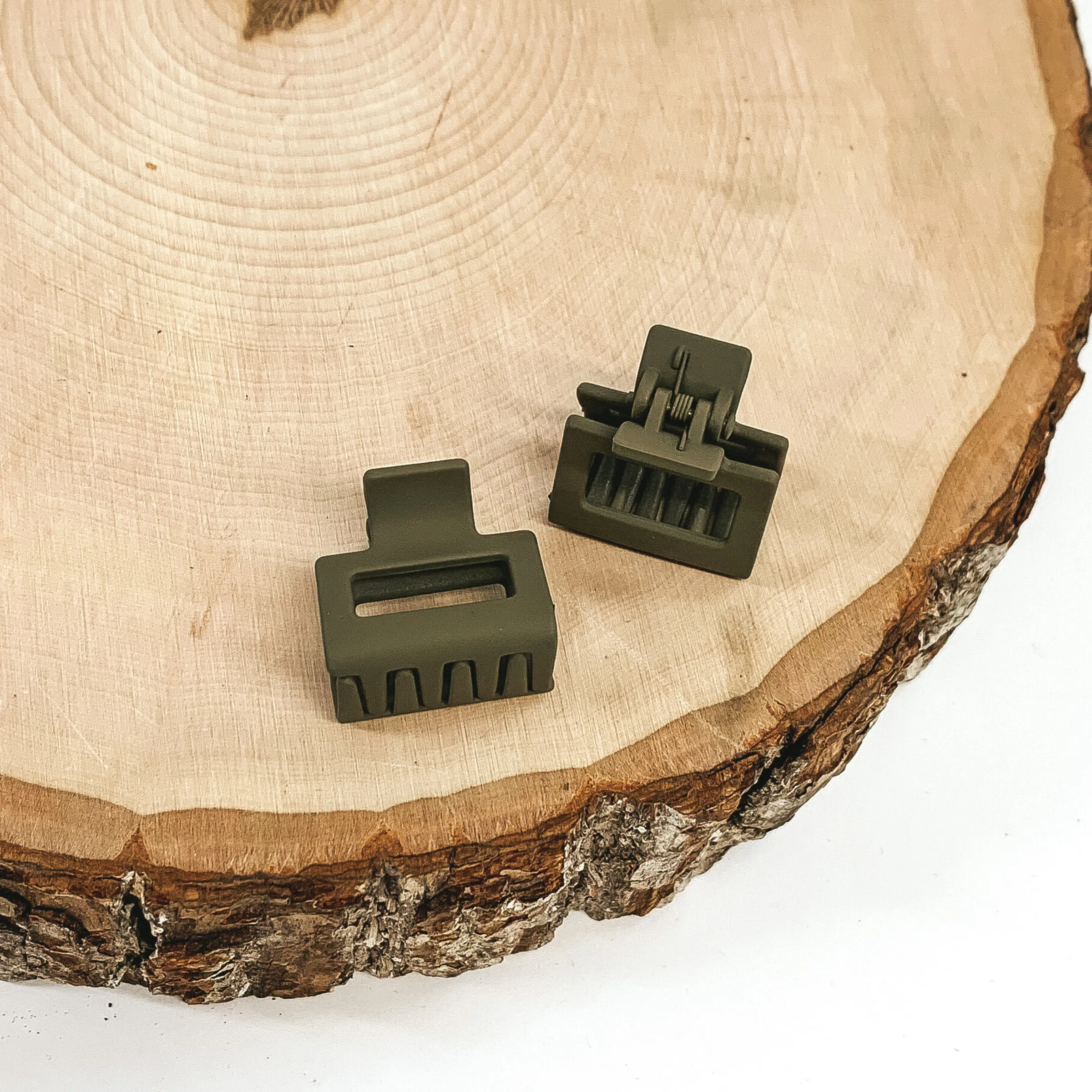 Set of 2 | Mini Rectangle Claw Clips in Matte Olive Green