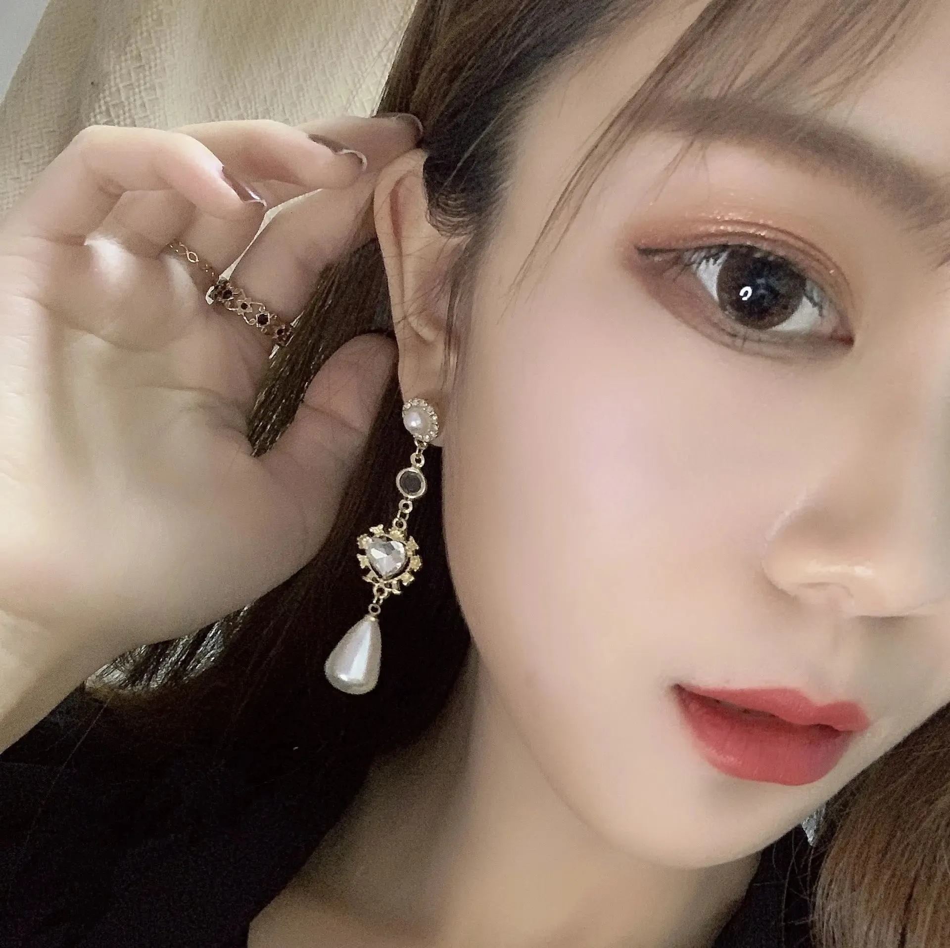 Sweet Temperament Women Pearl Earrings