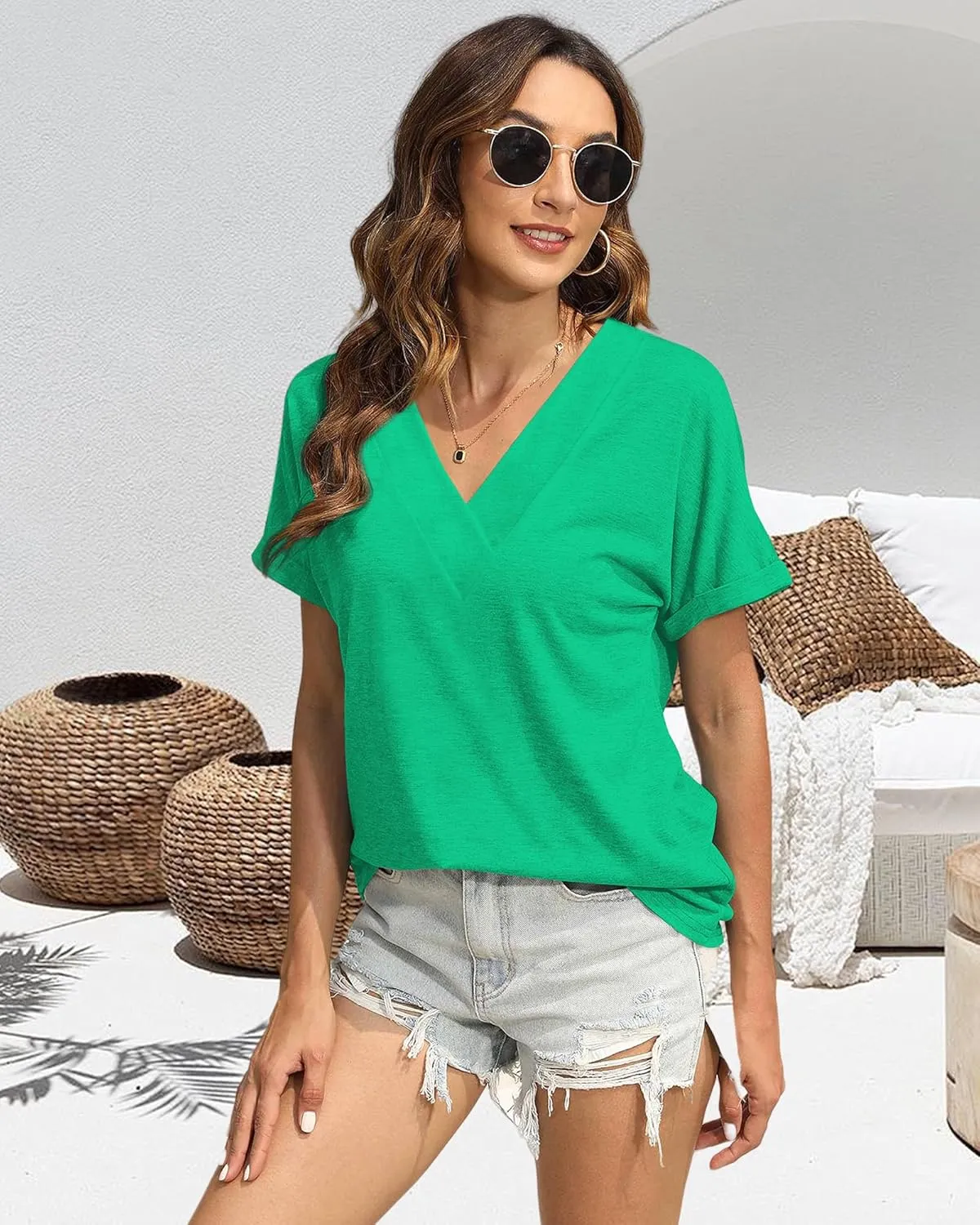 T Shirts Short Sleeve V Neck Tees Womens Tops Beach Vacation Fashion Clothes 2025 Casual Summer Spring Outfits
