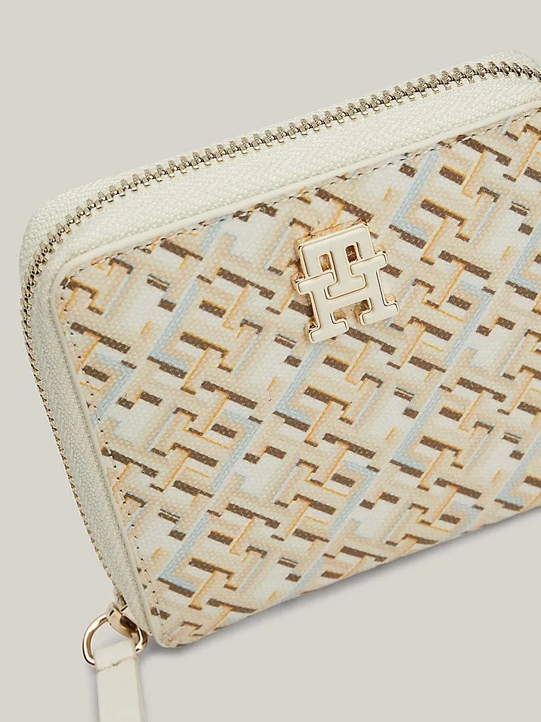 Tommy Hilfiger Monopoly Medium Zip-Around Wallet in Neutral