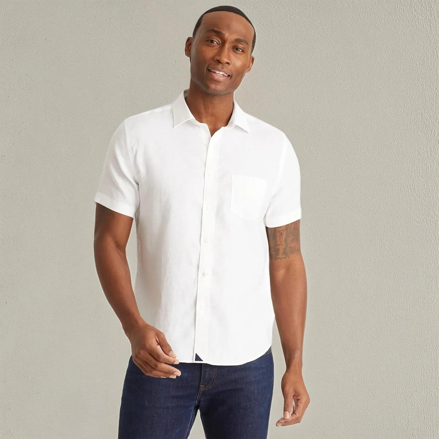 UNTUCKit Cameron - Untucked Shirt for Men, Short Sleeve, Wrinkle-Resistant Linen, Slim Fit